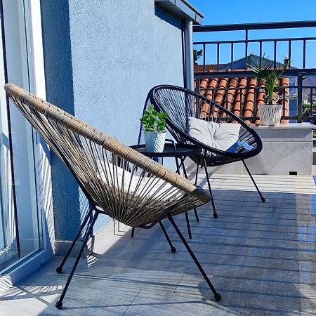 Apartman Leona Kastela Exterior photo