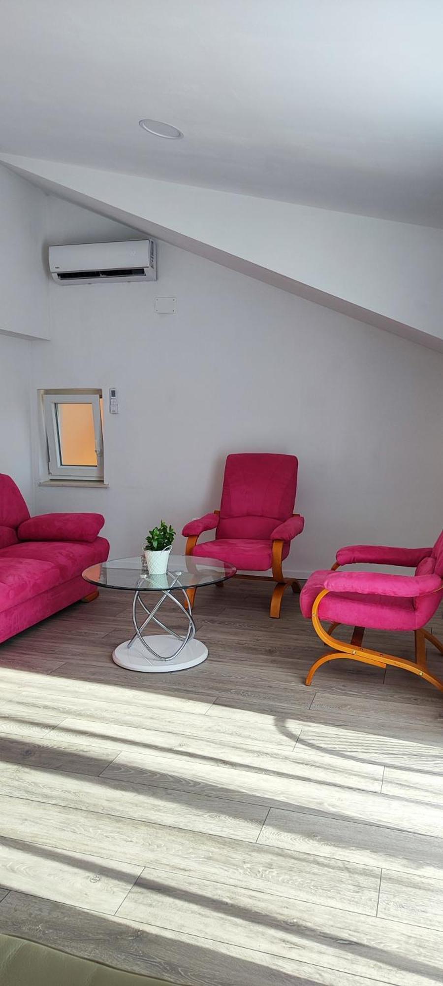 Apartman Leona Kastela Exterior photo